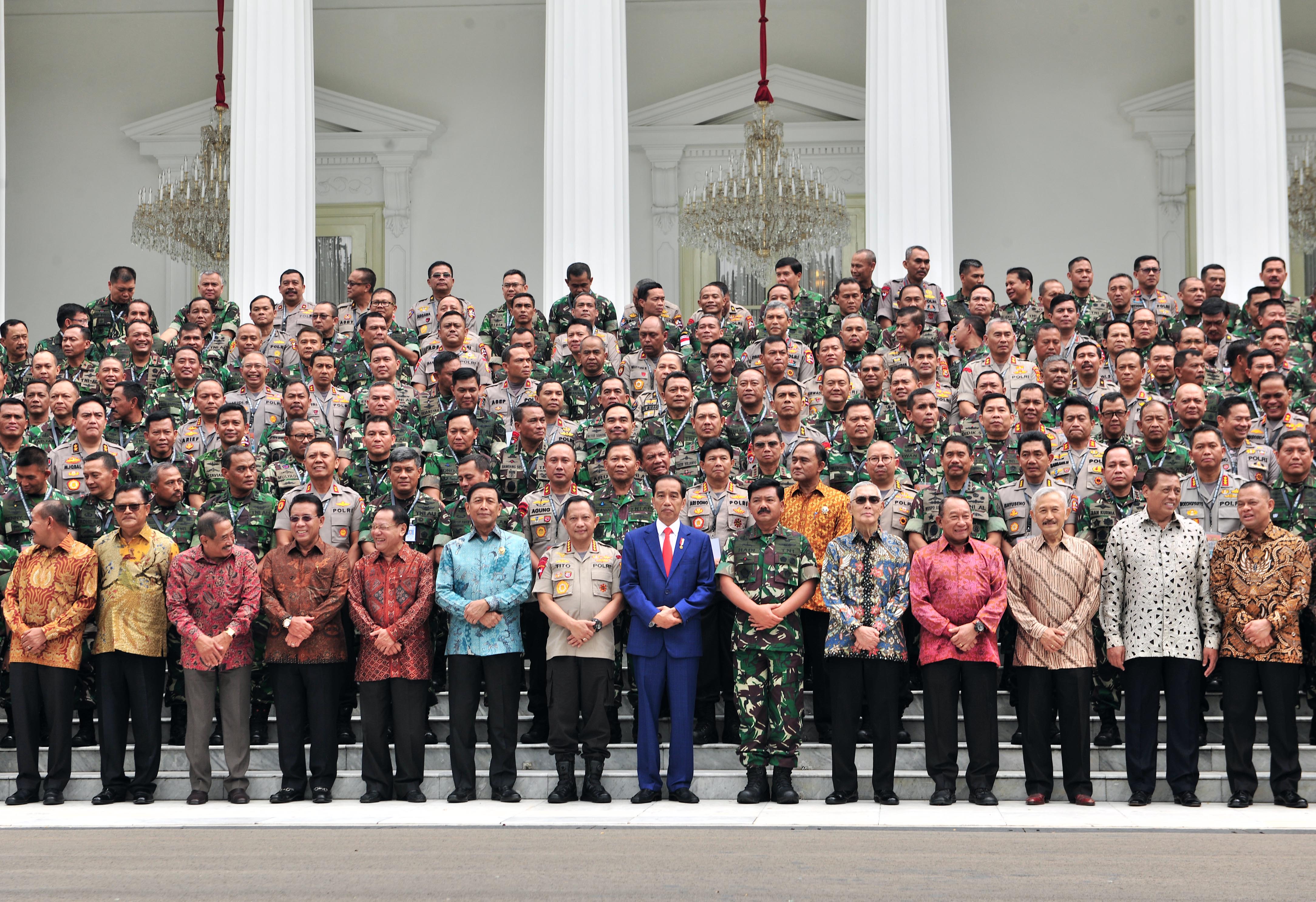 Buka Rapim Tni Polri 2019 Presiden Jokowi Dunia Berubah Kita Harus