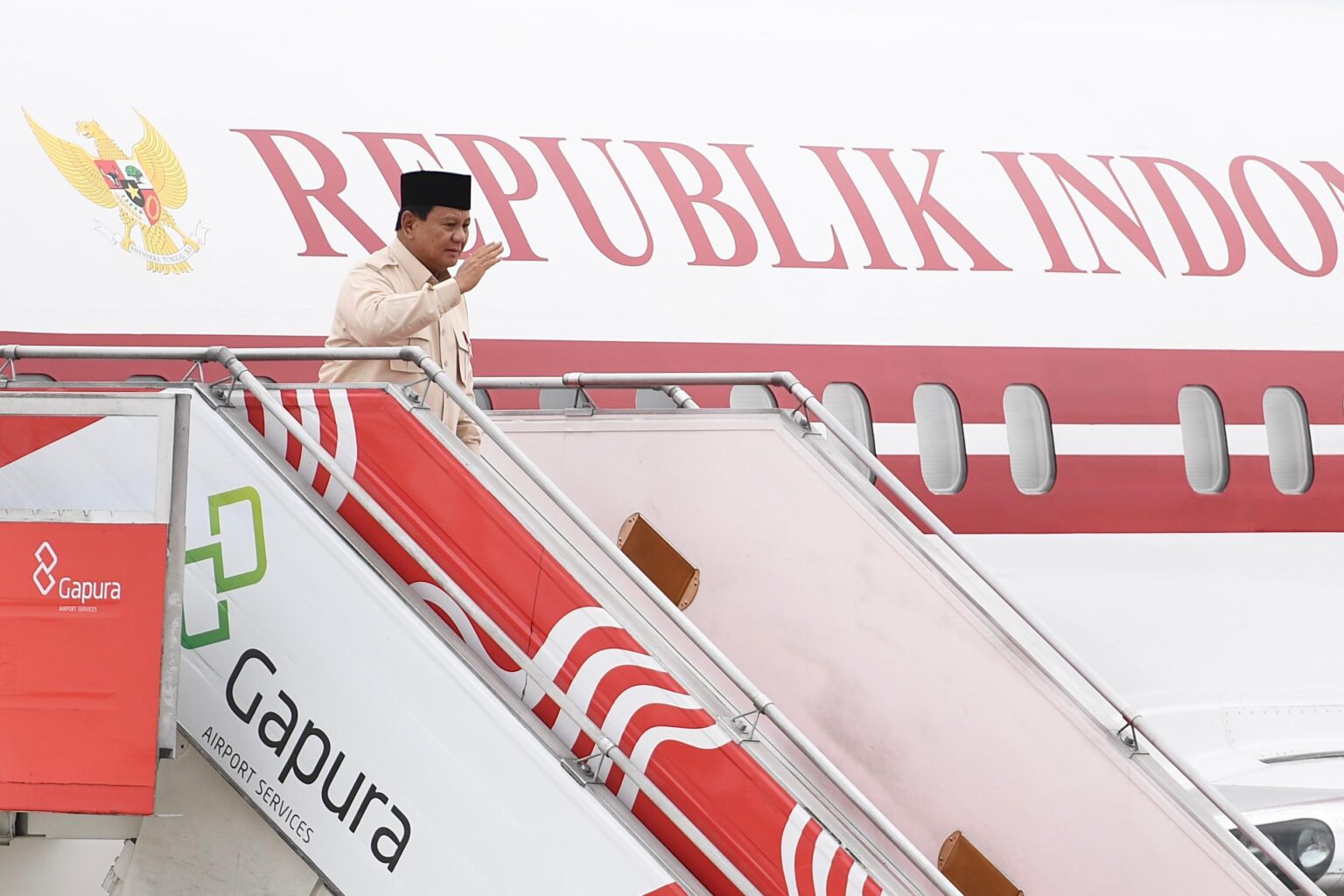 Sekretariat Kabinet Republik Indonesia Bertolak Ke Mesir Presiden