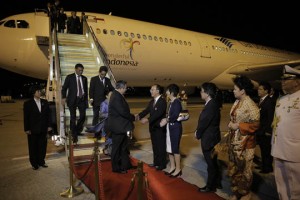 Presiden SBY dan Ibu Ani tiba kembali di Jakarta, Selasa (30/9) dinihari