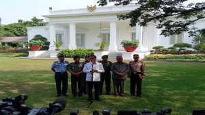 Jokowi-Jumpa-Pers-Belakang-Istana-750x422