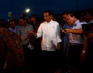 Presiden Jokowi mengunjungi Pelabuhan Perikanan Samudera, Kendari, Kamis (6/11)