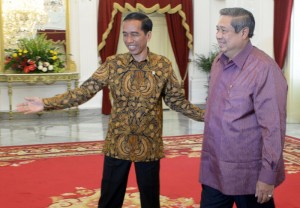 Presiden Jokowi bertemu mantan Presiden SBY, di Istana Merdeka, Jakarta, Senin (8/12)