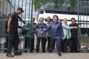 Menteri Lingkungan Hidup dan Kehutanan Sitti Nurbaya