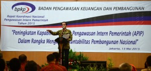 Presiden Jokowi memberikan arahan pada Rakornas Pengawasan Intern Pemerintah, di kantor BPKP Pusat, Jakarta, Rabu (13/5) siang.