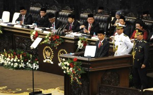 Presiden Jokowi menyampaikan pidato kenegaraan pada sidang bersama DPR RI dan DPD RI, di Jakarta, Jumat (14/8)