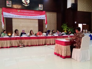 Suasana wawancara Pansel dengan Calon Pimpinan KPK Ade Maman Suherman, di Gedung III Kemensetneg, Jakarta, Senin (24/8) pagi