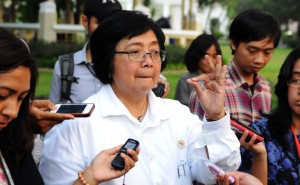 Menteri Lingkungan Hidup dan Kehutanan Siti Nurbaya