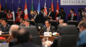 Presiden Jokowi saat hadir dalam KTT G-20, di Antalya, Turki, Minggu (15/11) waktu setempat