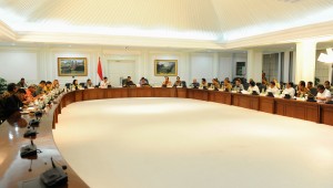 Presiden Jokowi pimpin Rapat Terbatas membahas Radikalisme dan Prolegnas di Kantor Presiden, Jakarta. (21/1) (Foto:Humas/Rahmat)