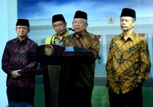Ketua MUI menyampaikan keterangan kepada pers pasca pertemuan dengan Presiden Jokowi (5/1)