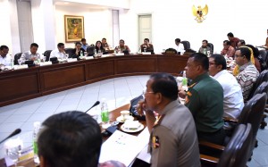 Presiden Jokowi Memimpin Rapat Terbatas tentang Pemberantasan Narkoba dan Rehabilitasi Korban Penyalahgunaan Narkoba di Kantor Presiden, Jakarta, Rabu (24/2) Siang.