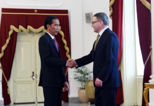 Presiden Jokowi menemui Menlu Republik Ceko di Istana Merdeka, Jakarta (25/2). (Foto:Humas/Jay)