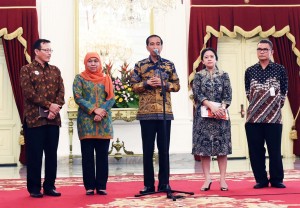 Presiden Jokowi memberikan keterangan awal kepada Pers di Istana Merdeka, Jakarta (10/3). (Foto:Humas/Jay)