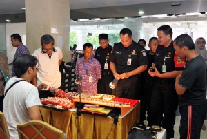 Dharma Wanita Persatuan Sekretariat Kabinet RI mengadakan bazar Ramadhan 1437 H di Aula Gedung III Kementerian Sekretariat negara RI, Jumat(3/6) Pagi.