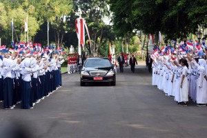 Presiden Joko Widodo (Jokowi) menerima kunjungan PM Selandia Baru John Key dan Istrinya Bronagh Key di Istana Merdeka, Jakarta Senin (18/7) sore.