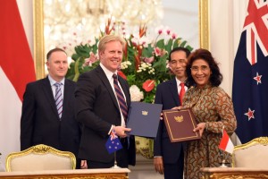 Presiden Joko Widodo (Jokowi) menerima kunjungan PM Selandia Baru John Key dan Istrinya Bronagh Key di Istana Merdeka, Jakarta Senin (18/7) sore.