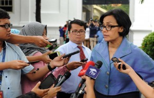 Minister of Finance Sri Mulyani responds to the journalists questions after a Plenary Cabinet Meeting, at the State Palace, on Wednesday (2/11) (Picture: Public Relations Office/Jay)