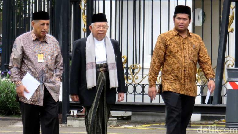 Chairman of MUI K.H. Maruf Amin after received by President Jokowi, at the Merdeka Palace, Jakarta, Thursday (30/3) morning (Photo: detik.com)