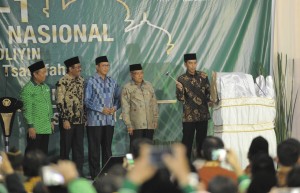 Presiden Jokowi saat membuka Musyawarah Kerja Nasional dan Halaqoh Ekonomi Nasioal Himpunan Pengusaha Nahdliyin 2017, di Pondok Pesantren As Tsaqafah, Jagakarsa, Jakarta, Jumat (5/5). (Foto: Humas/Deni)