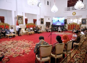 President Jokowi delivers a remarks at the Plenary Cabinet Meeting on Monday (24/7), at the State Palace, Jakarta