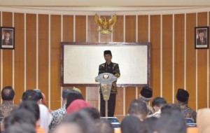 Presiden Jokowi saat memberikan kuliah umum, di Kampus Universitas Ahmad Dahlan, Kota Yogyakarta, DI Yogyakarta, Sabtu (22/7) siang. (Foto: Humas/Anggun)