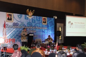 Cabinet Secretary speaks before a Forum Group Discussion adopting theme Challenges and Approaches of Public Communication in the Digital Age on Tuesday (22/8), in Bandung