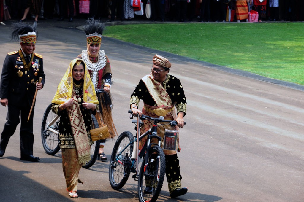 Sekretariat Kabinet Republik Indonesia Parade Baju Adat Warnai Peringatan Hut Ke 72 Ri Di Istana 2230