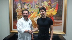 Minister Rudiantara meets with Telegram CEO Pavel Durov, at the Office of the Ministry of Communications and Informatics, Tuesday (1/8). 