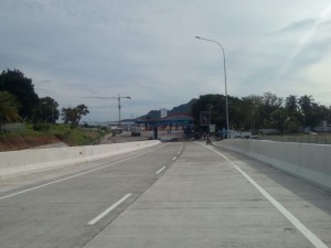 Jalan tol di Lampung yang rencana akan diresmikan oleh Presiden Jokowi hari ini, Minggu (21/1). (Foto: Humas/Oji). 