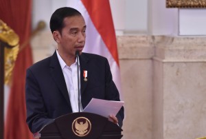 Presiden Jokowi saat memberikan arahan dalam Sidang Kabinet Paripurna di Istana Negara, Jakarta, Rabu 3 Januari 2018 Pukul 14.00 WIB