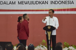 Presiden Jokowi saat memberikan kuliah umum, di Gedung B Aula Universitas Muhammadiyah Kupang, Nusa Tenggara Timur (NTT), Senin (8/1) siang. (Foto: Humas/Agung)