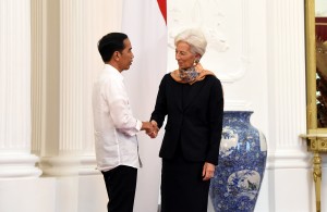 Presiden Jokowi menyambut kunjungan Managing Director IMF Christine Lagarde, di Istana Merdeka, Jakarta, Rabu (26/2) pagi. (Foto: Nia/Humas)