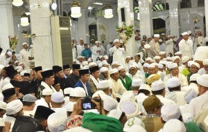 President Jokowi while attending the 13th Abah Guru Sekumpuls Death Commemoration in Ar Raudhah Mosque Sekumpul, Martapura, Banjar Regency, South Kalimantan, Sunday (25/3). (Photo: Public Relations/ Jay).
