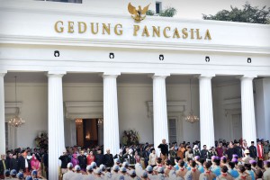 Presiden Jokowi menjadi Ispektur Upacara Peringatan Hari Pancasila, di Gedung Pancasila, Jakarta, Jumat (1/6) pagi. (Foto: OJI/Humas)