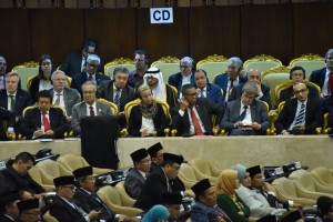 Para Duta Besar negara sahabat menyimak Pidato Kenegaraan Presiden RI dalam rangka Hari Ulang Tahun ke-73 Proklamasi Kemerdekaan RI Tahun 2018, pada Sidang Bersama DPR-RI dan DPD-RI, di Gedung Nusantara, Jakarta, Kamis (16/8) siang. (Foto: OJI/Humas)