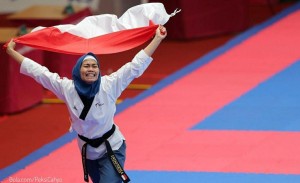 Atlet Taekwondo Indonesia, Defia. 
