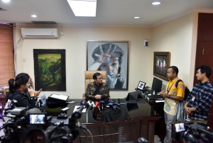 Seskab Pramono Anung menerima wartawan di ruang kerjanya, Gedung III Kemensetneg, Jakarta, Rabu (29/8) pgi. (Foto: JAY/Humas)