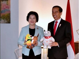 Presiden bertemu PM RRT Coffe Tea House, Kompleks Gelora Bung Karno (GBK), Jakarta, Minggu (18/8). (Foto: BPMI).