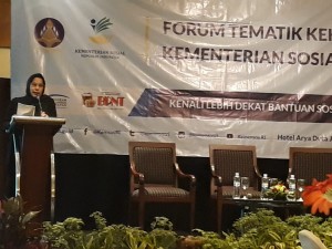 Karo Humas Kemensos Hafifah Insari dalam forum tematik Bakohumas, di Hotel Aryaduta, Jakarta, Rabu (12/9) siang. (Foto: Heni/Humas)