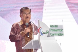 Wapres saat memberikan sambutan pada acara Penutupan Asian Para Games 2018 di Gelora Bung Karno, Sabtu (13/10). (Foto: Humas/Oji)