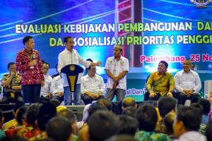 President Jokowi attends the Evaluation of Village Community Development and Empowerment Policy and Dissemination of Village Funds Allocation Priorities in Palembang, Sunday (25/11) Photo by:Agung/PR.
