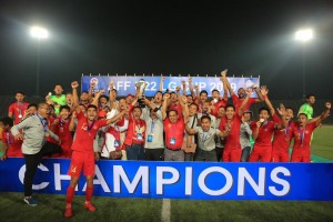 Timnas Indonesia U-22 menjadi juara Piala AFF 2019, usai mengalahkan perlawanan sengit Thailand 2-1, di final yang digelar di Olympic Stadium, Pnom Penh, Kamboja, Selasa (26/2) malam. (Foto: Humas Kemenpora)
