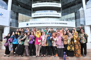 Participants of First Level Functional Translator Education and Training Class VIII of 2019 pose for a group photo in an excursion to the National Library, Jakarta, Friday (22/3). (Photo by: Jay/ PR)