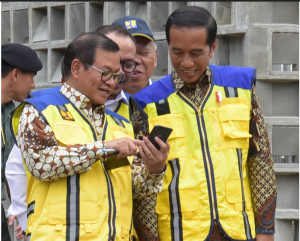 President Jokowi on the Indonesian Construction E-Certification and Manpower Certification at Senayan, Jakarta, Tuesday (12/3). (Photo by: Oji/PR). 