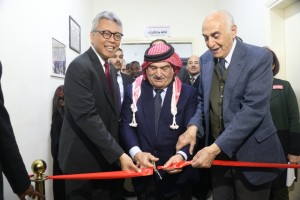 Indonesian Ambassador to Jordan Andy Rachmianto and Jordan's Prince El Hassan Bin Talal simbolically opens specialty clinics for Palestinian refugees, in Tlbiyah, Jordan, Sunday (21/4). (Photo by: Foreign Affairs Ministry PR)