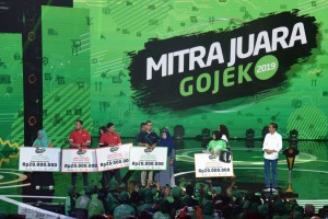 President Jokowi attends a gathering with Go-Jek driver partners at Ecovention Ancol, Jakarta, Thursday (11/4) (Photo by: Public Relations Division/Oji)