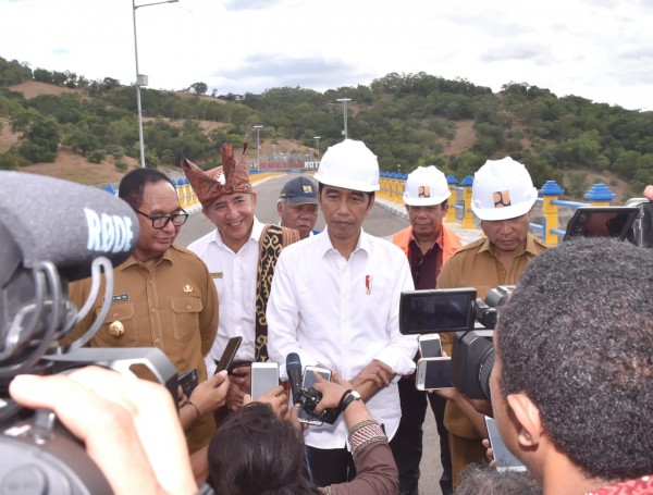 Mengaku Santai, Presiden Jokowi Tidak Akan Pantau Pengumuman Hasil Pilpres | Lensa Indonesia