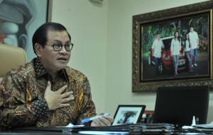 Cabinet Secretary speaks during an interview at his office at Building III of the Ministry of State Secretariat, Jakarta, Tuesday (29/6). (Photo by: Rahmat/PR)