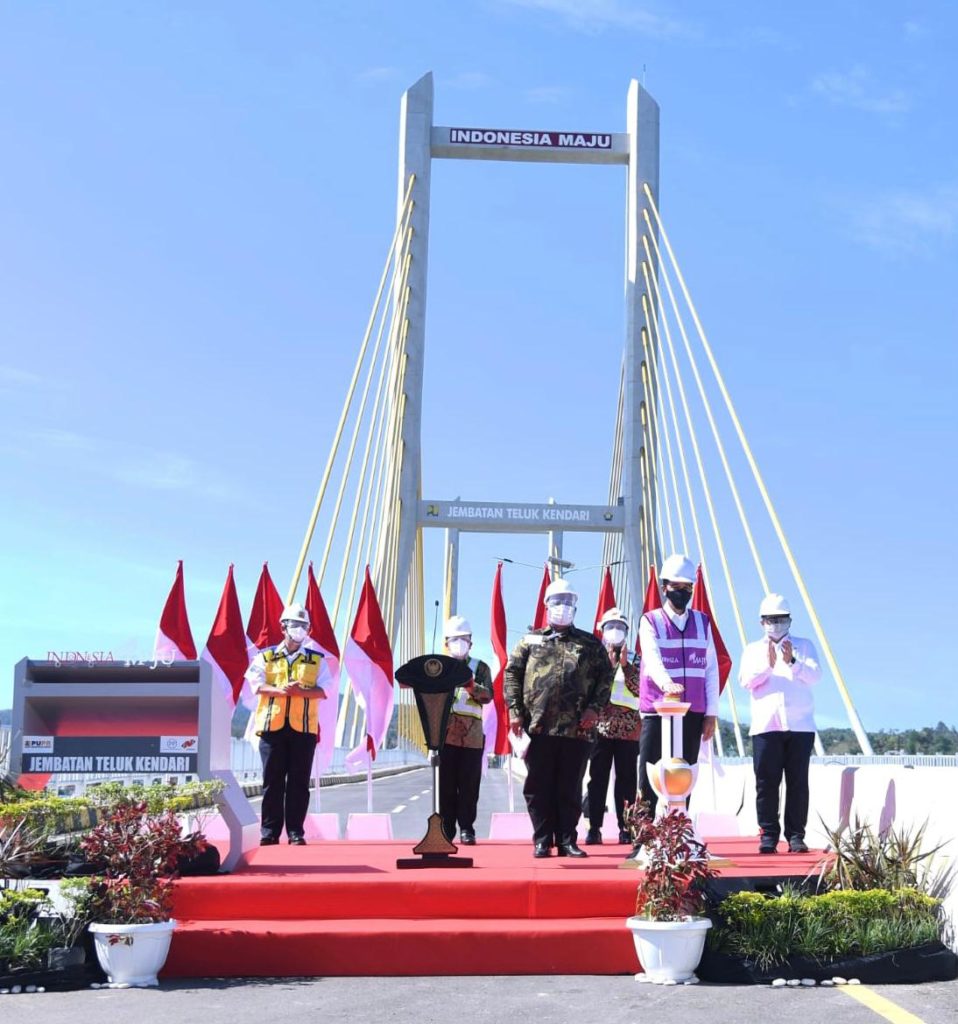 Sekretariat Kabinet Republik Indonesia Resmikan Jembatan Teluk Kendari Presiden Kendari 