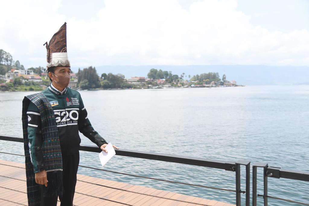 Sekretariat Kabinet Republik Indonesia | Presiden Resmikan Tujuh Pelabuhan  Penyebrangan dan Empat KMP di Kawasan Danau Toba